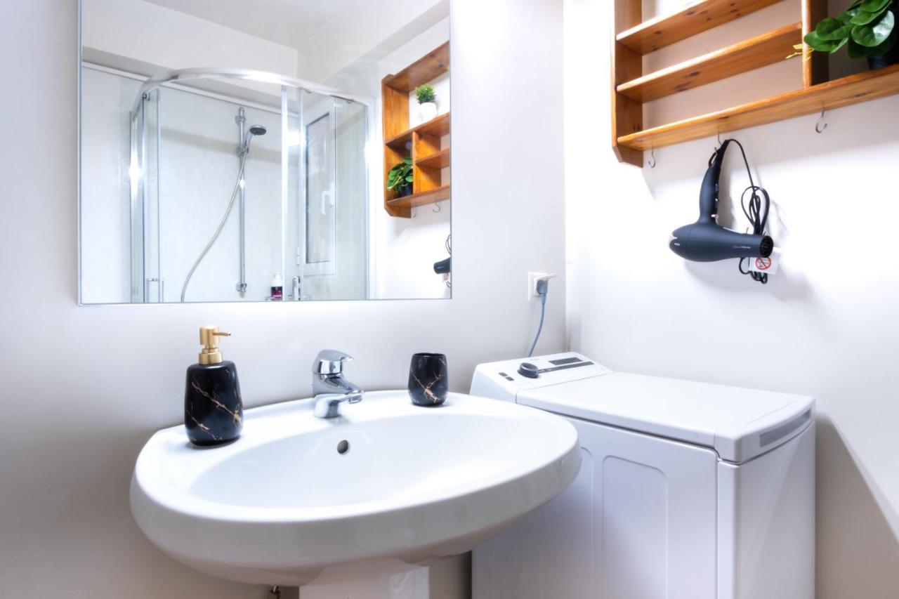 Glamorous Apt In Kolonaki アテネ エクステリア 写真